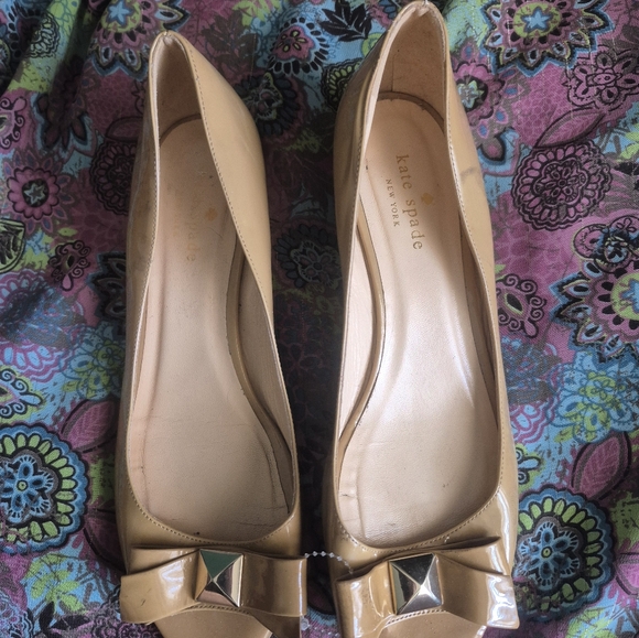 Kate Spade Beige/Caramel Leather Womens Theresa Open Toe Wedge Pumps Siz… - Picture 11 of 14